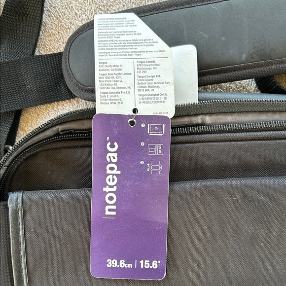 Targus Black Laptop Bag NWT - Picture 3 of 8